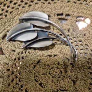 Vintage Beau Sterling Silver Leaf Brooch